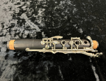 Photo Oustanding Condition Lightly Used Buffet Paris R13 Bb Clarinet - Serial # 706367